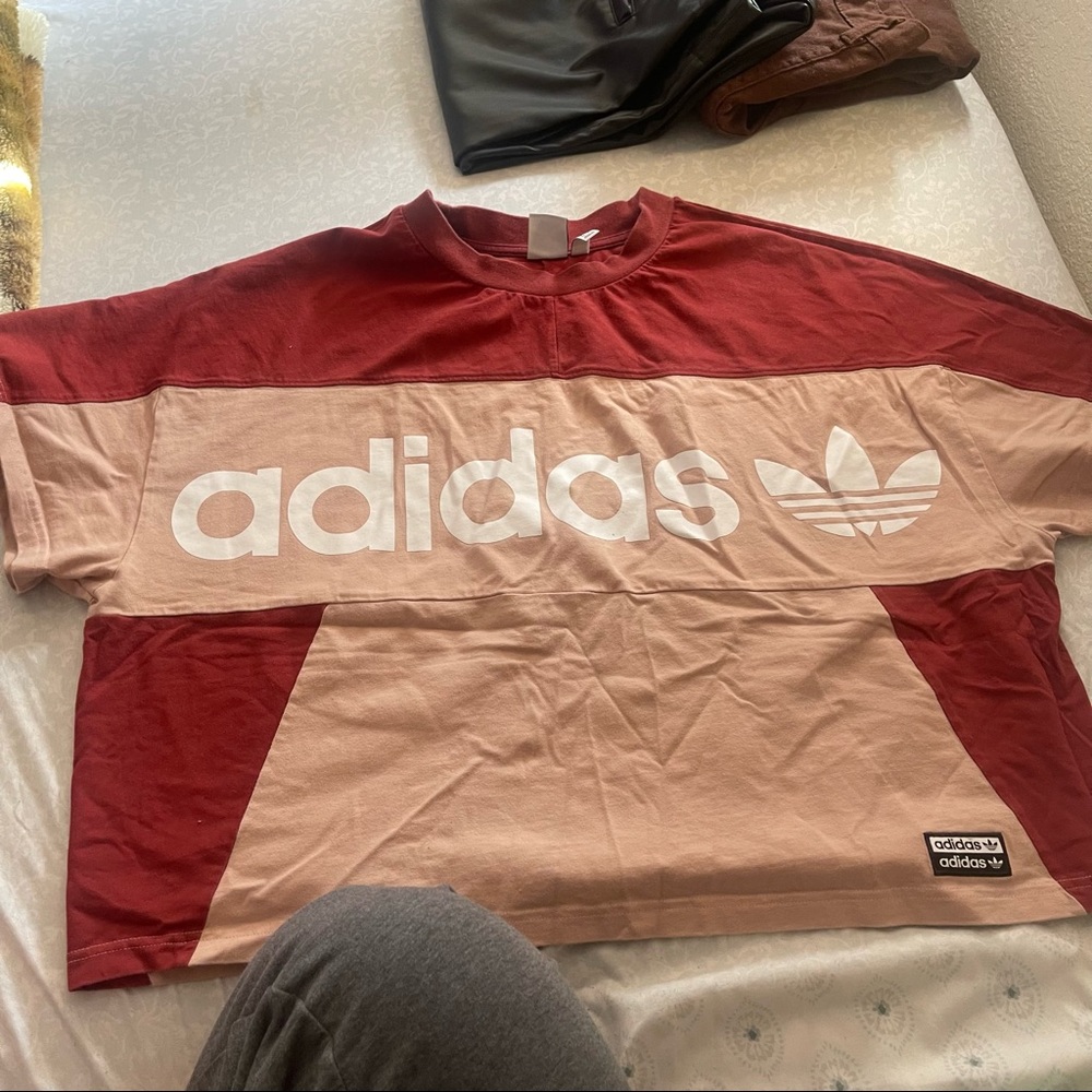 Adidas Oversized tshirt